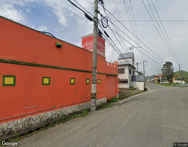 ヨーロッパの小さな街 左側からの外観