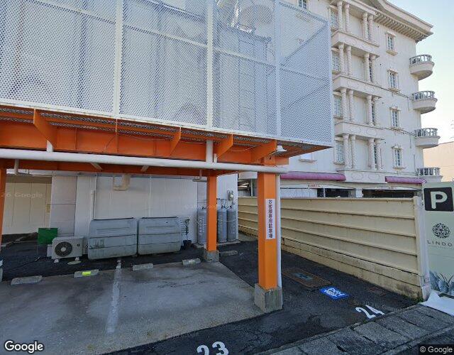 リンドス 裏側からの外観