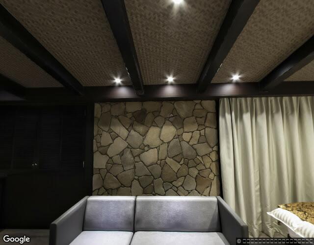 Pleasure Resort SOL 小野田店 左側からの外観