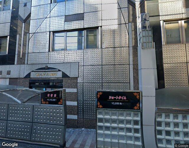 グランファーレ 左側からの外観