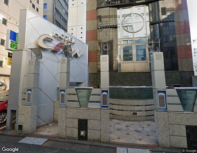 グランファーレ 右側からの外観