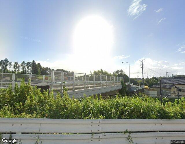 ホテル 湯島御苑 日立店 右側からの外観