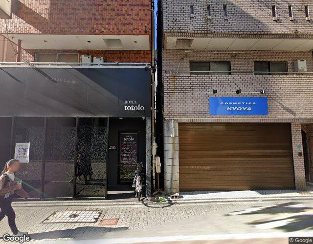 ホテル トトロ 左側からの外観