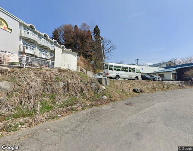 ホテル refre 右側からの外観