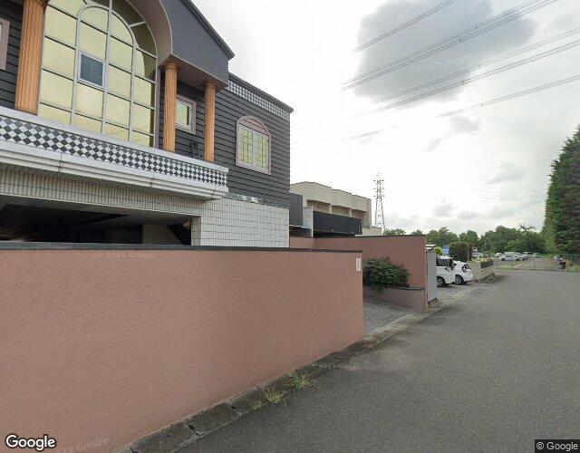 メモリー小俣店 右側からの外観