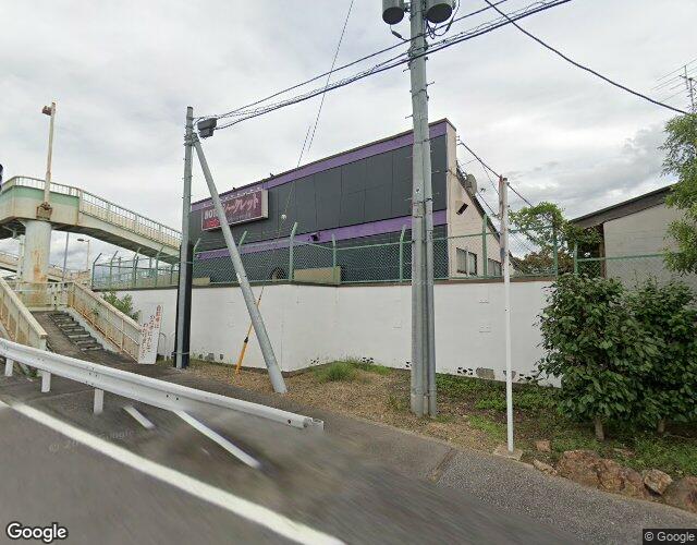 シークレット 右側からの外観