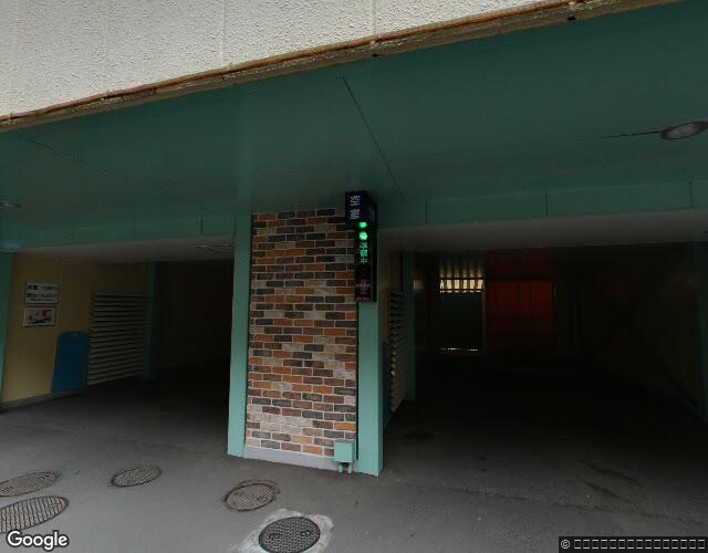 丘の上のホテルプリンセス 左側からの外観