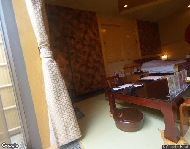 HOTEL AURA ASIAN RESORT 鶴ヶ島店 裏側からの外観