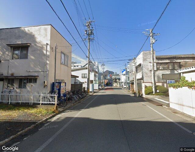 センチュリー 左側からの外観