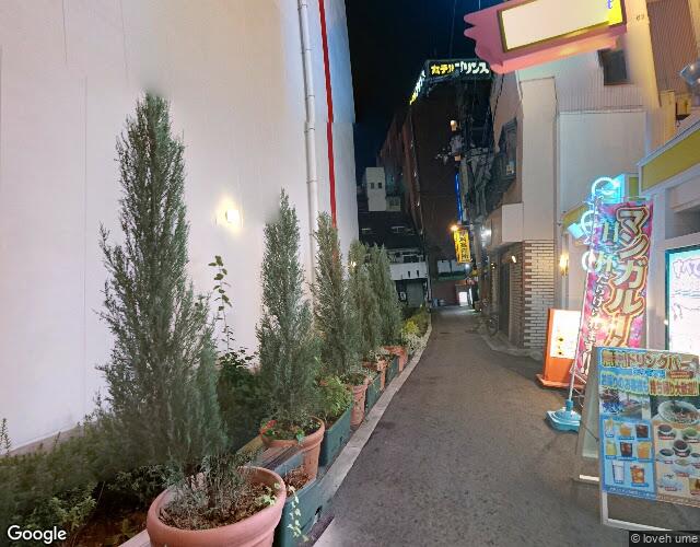 梅田　ラブホテル　ラヴィアンソフト 右側からの外観