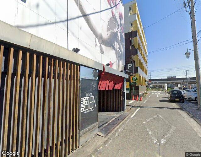 ホテル 艶 静岡駅前店 右側からの外観