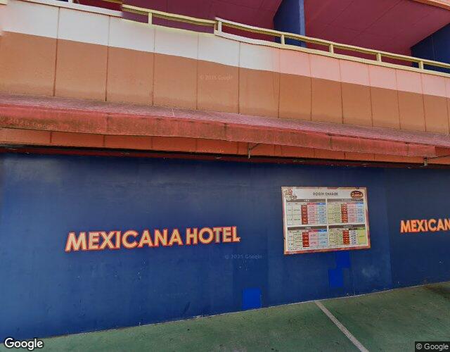 メキシカーナホテル【スタイリッシュグループ(おとぼけビーバー)】 裏側からの外観