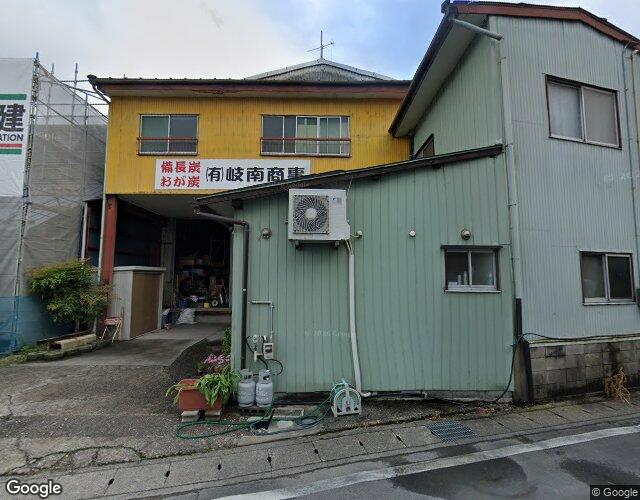 時間旅行 裏側からの外観