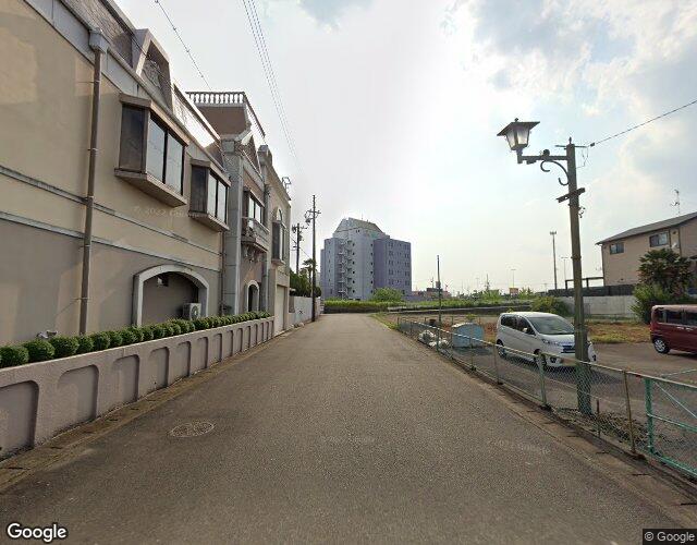 HOTEL LUXE 一宮店 左側からの外観