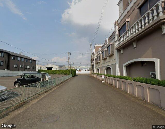 HOTEL LUXE 一宮店 右側からの外観