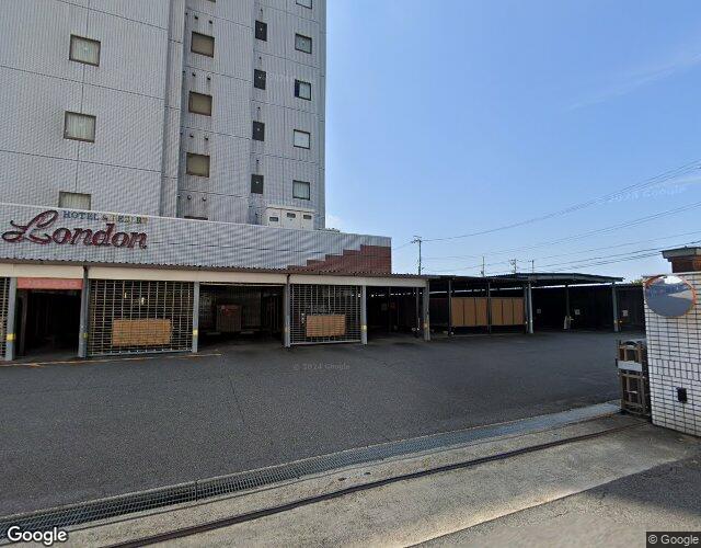ロンドン 裏側からの外観