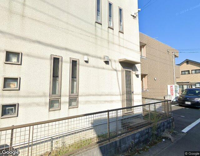 ラ・セーヌ 左側からの外観