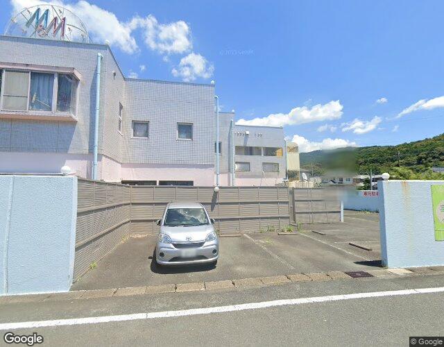M&M 右側からの外観