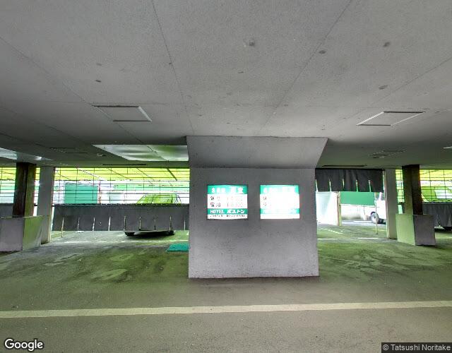 ボストン 右側からの外観