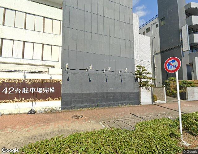 ルナパーク豊橋店 右側からの外観
