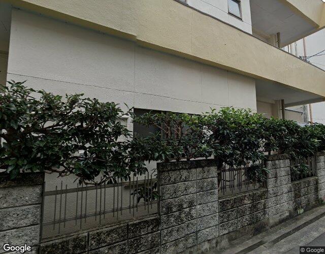 ユアーズ 裏側からの外観
