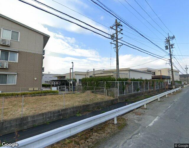 シーニュ 左側からの外観