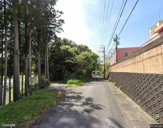 SARI関インター店 左側からの外観