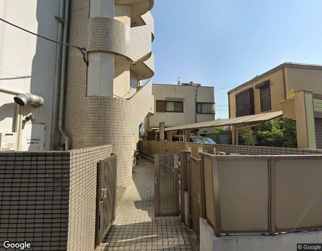 セブンセブン 裏側からの外観