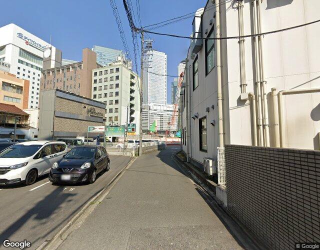セブンセブン 右側からの外観