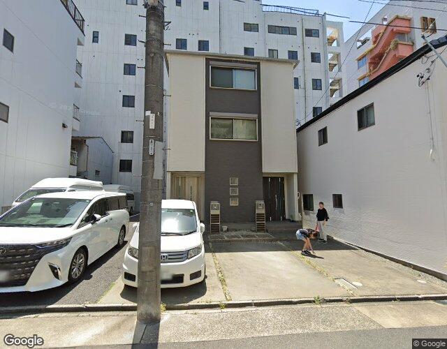 コロナクラブ 裏側からの外観
