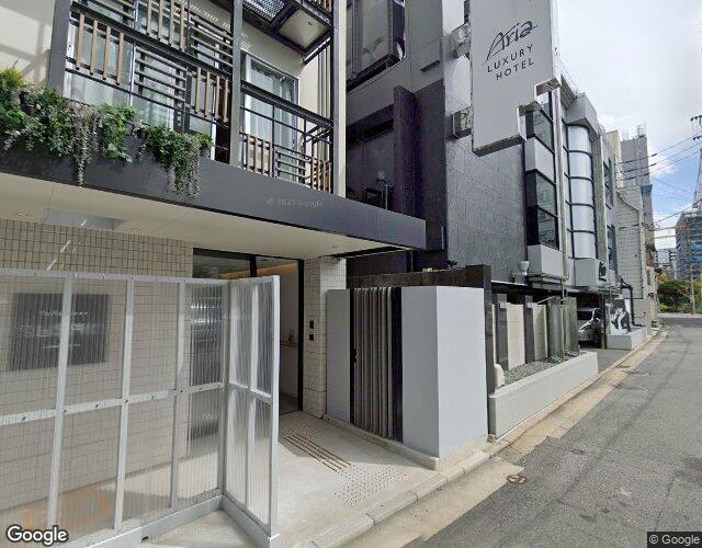 アマーレ 右側からの外観