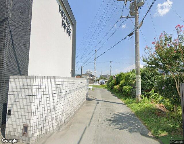 アンアン 右側からの外観