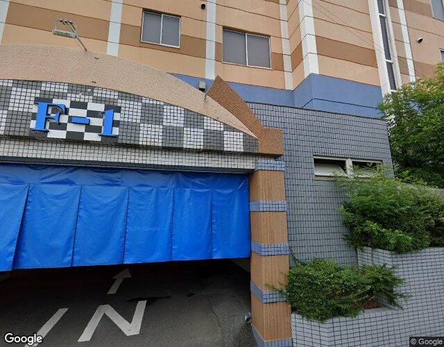 エフワンの外観