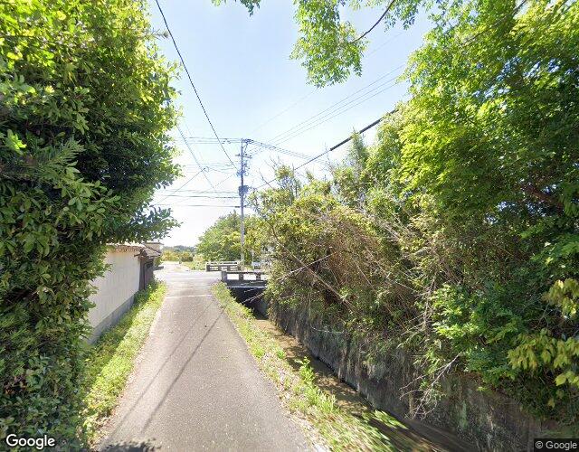 シャクリナ 裏側からの外観