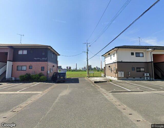 和 裏側からの外観
