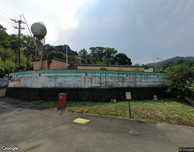 峠 左側からの外観