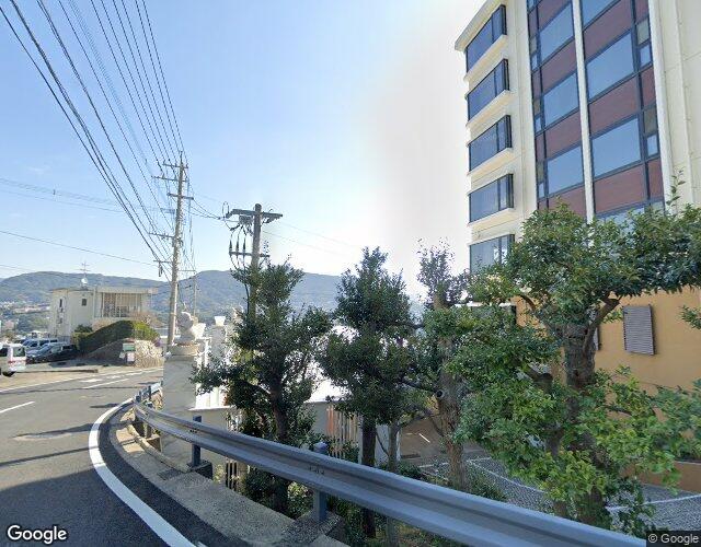 ホテル ウブド 右側からの外観
