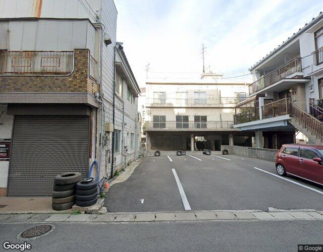 COCON 左側からの外観