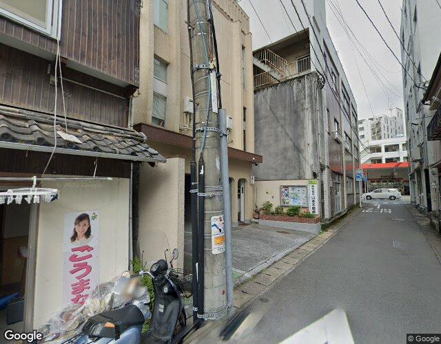 ホテル アハト（旧エルパシー） 左側からの外観