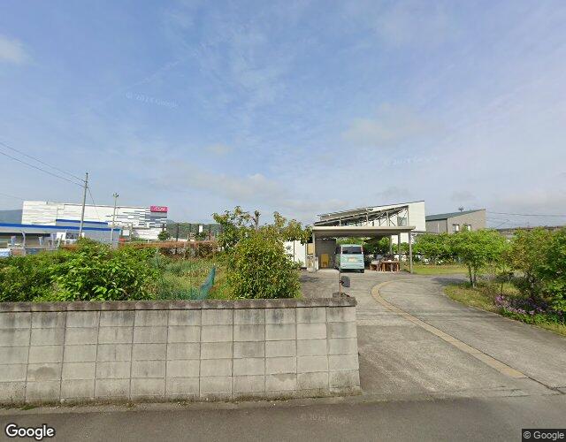 王朝 左側からの外観