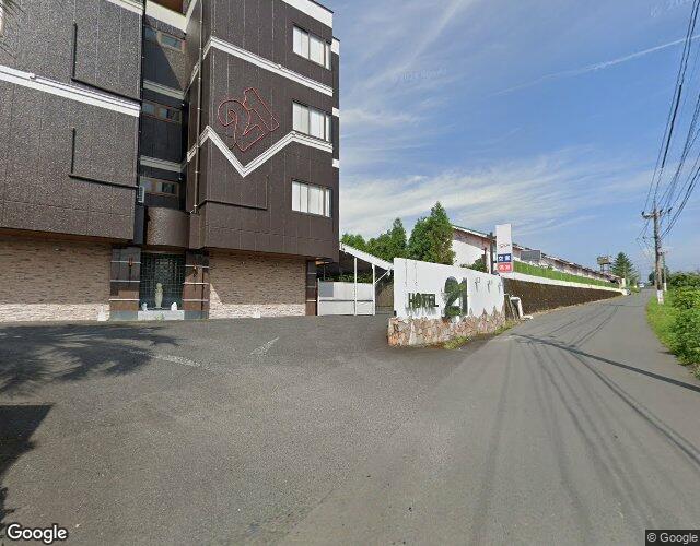 21 左側からの外観