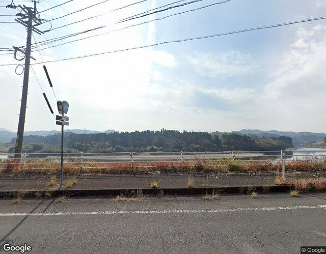 東郷 裏側からの外観