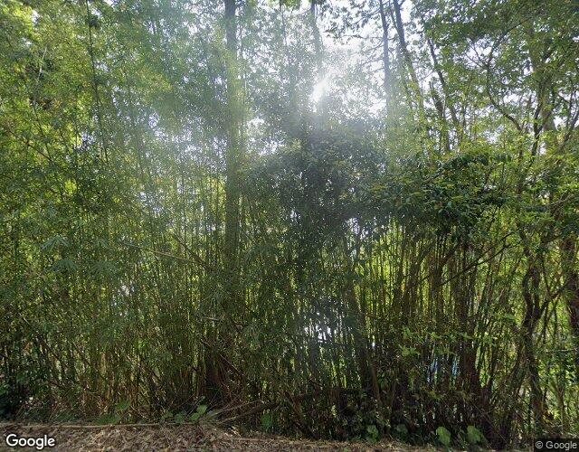 花泉 右側からの外観