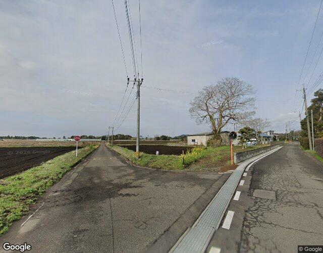 シャレード 左側からの外観