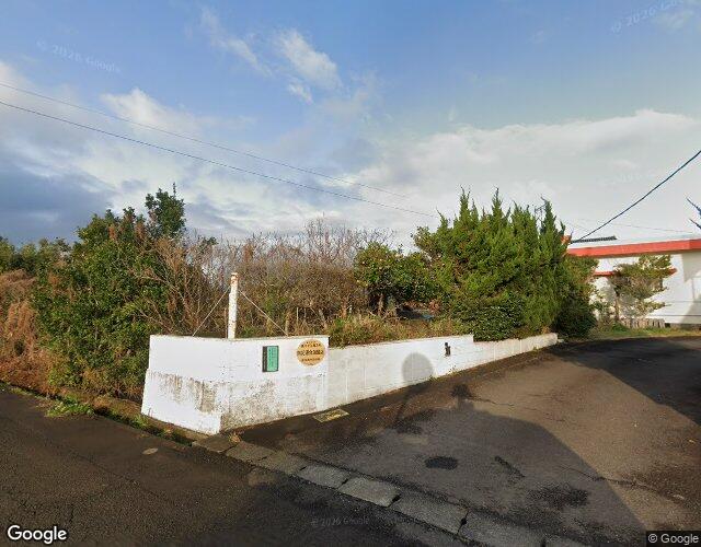 岬 左側からの外観