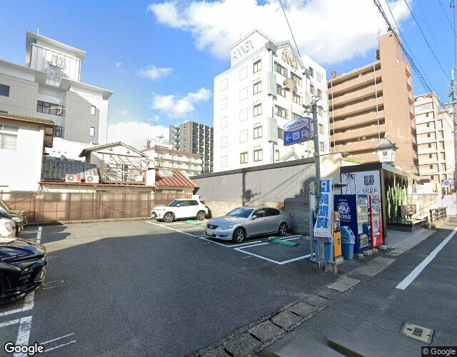 SHRE 右側からの外観