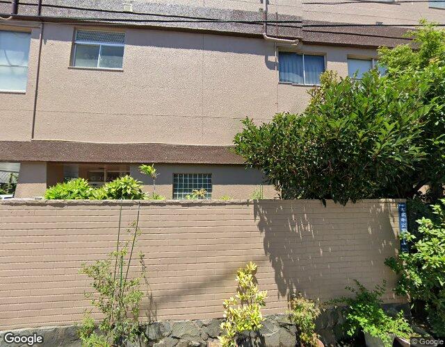 あそ 左側からの外観