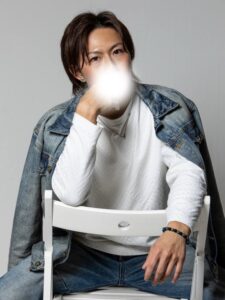89870